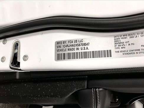 Used 2025 Jeep Grand Cherokee 4WD image 19