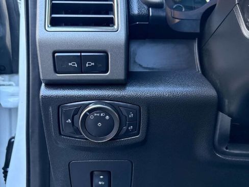 Used 2017 Ford F150 Raptor w/ Equipment Group 802A Luxury image 19