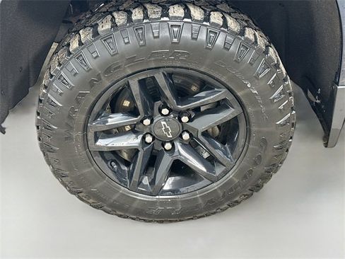 Used 2020 Chevrolet Silverado 1500 Custom Trail Boss w/ Custom Convenience Package image 29