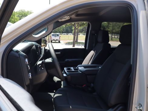 Used 2026 GMC Sierra 1500 Pro w/ Graphite Edition AWD/4WD image 11
