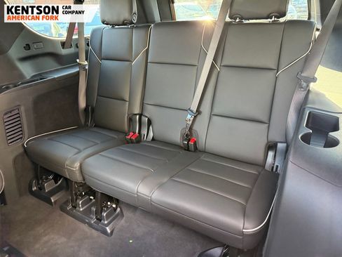 Used 2025 Cadillac Escalade ESV Sport image 42