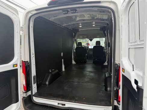 Used 2026 Ford Transit 250 148 Medium Roof RWD image 37