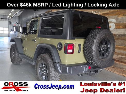 Used 2025 Jeep Wrangler Sport AWD/4WD image 4