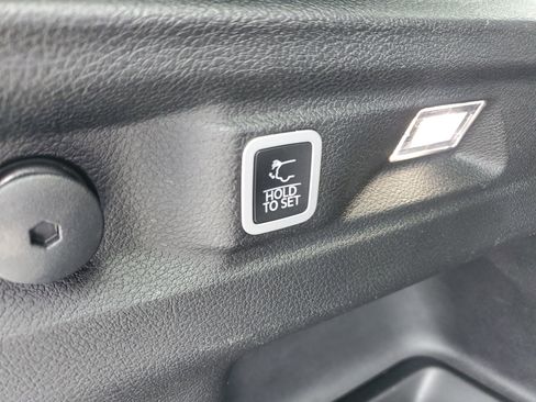 Used 2024 Jeep Grand Cherokee L Altitude image 18