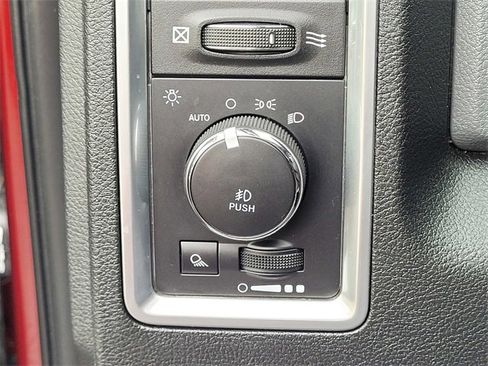 Used 2017 RAM 1500 Big Horn image 14