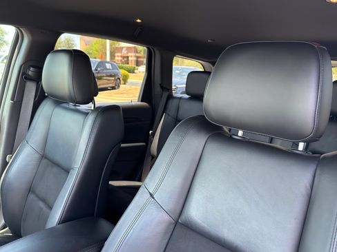 Used 2020 Jeep Grand Cherokee Laredo w/ Laredo X Package RWD image 10