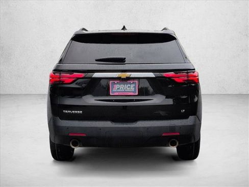 Used 2022 Chevrolet Traverse LT FWD image 7