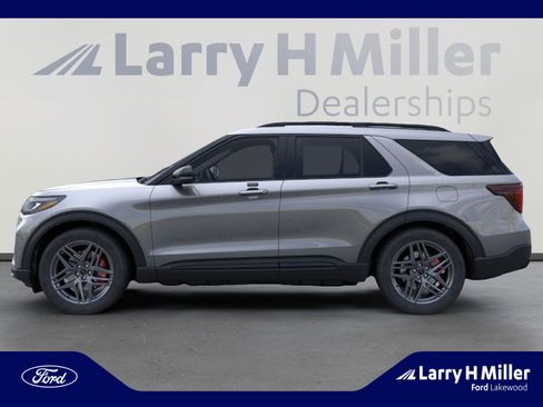 New 2026 Ford Explorer ST w/ Sun And Sound Package image 3