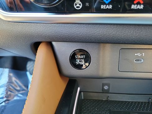 New 2026 Nissan Rogue Platinum w/ Platinum Premium Package AWD/4WD image 36