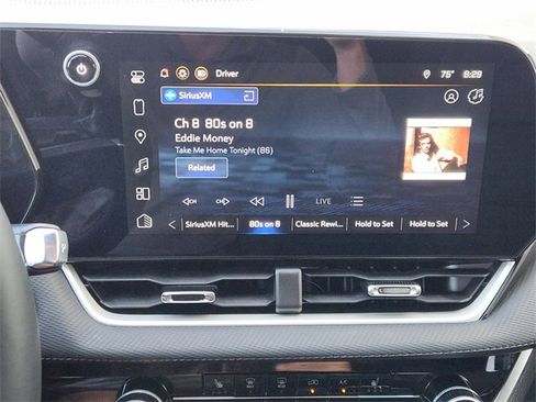 Used 2025 Chevrolet Equinox LT FWD image 5