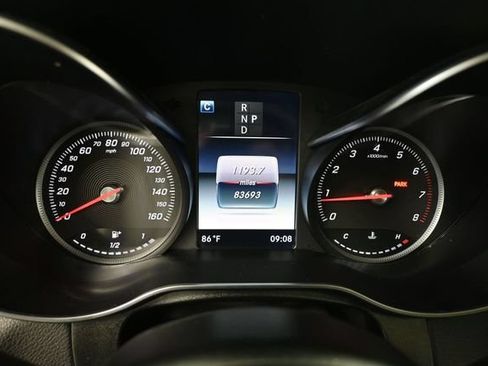 Used 2019 Mercedes-Benz GLC 300 image 31