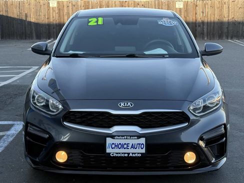 Used 2021 Kia Forte LXS image 2