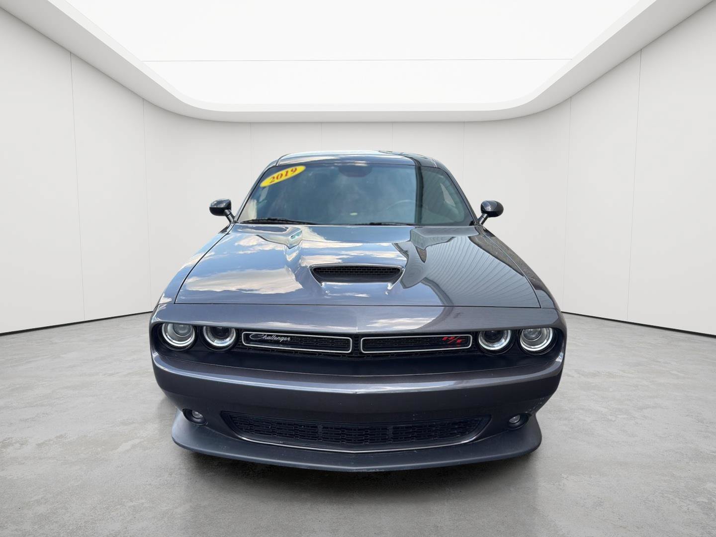 Used 2019 Dodge Challenger R/T w/ Cold Weather Group RWD image 33