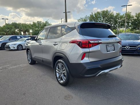 Certified 2023 Kia Seltos LX AWD/4WD image 6