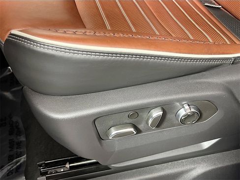 Used 2025 GMC Sierra 3500 Denali Ultimate image 18