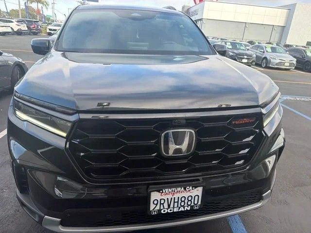 Certified 2025 Honda Pilot TrailSport image 31