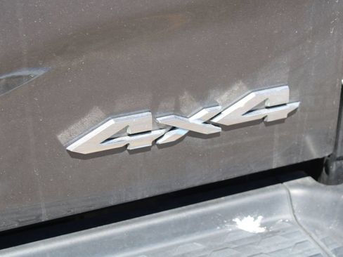 Used 2022 RAM 2500 Big Horn AWD/4WD image 30