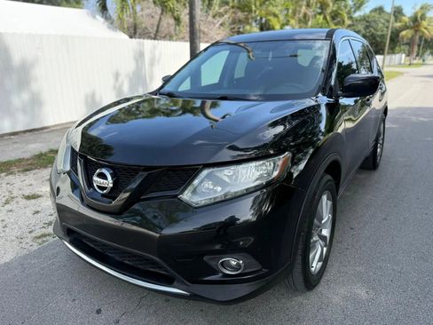 Used 2016 Nissan Rogue S w/ S Family Package FWD image 4