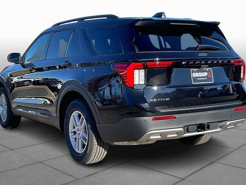 New 2026 Ford Explorer Active w/ Active Comfort Package image 12