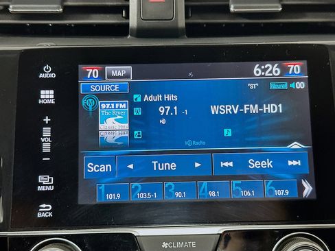 Used 2016 Honda Civic Touring image 19