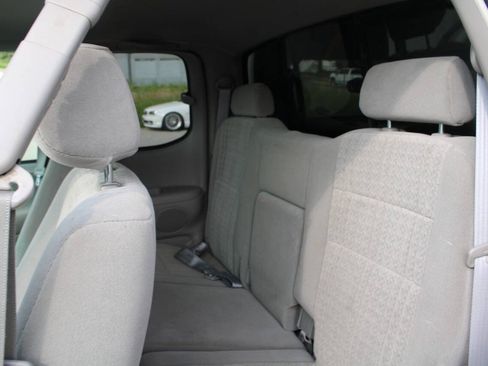 Used 2003 Toyota Tundra SR5 AWD/4WD image 17