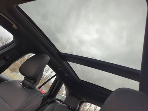 New 2025 Mercedes-Benz GLC 43 AMG 4MATIC image 15