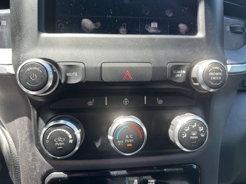 Used 2023 RAM 1500 Big Horn AWD/4WD image 25