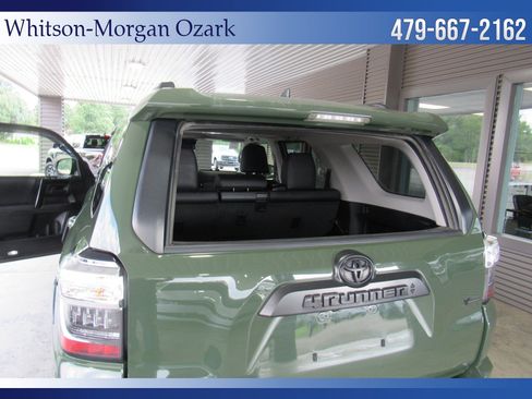 Used 2022 Toyota 4Runner TRD Off-Road Premium w/ Moonroof Package AWD/4WD image 53