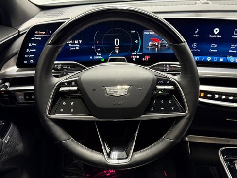 Used 2024 Cadillac Lyriq Sport RWD image 20