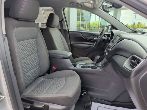 Used 2021 Chevrolet Equinox LT FWD image 22