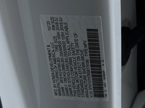 New 2025 Honda Pilot Touring image 40