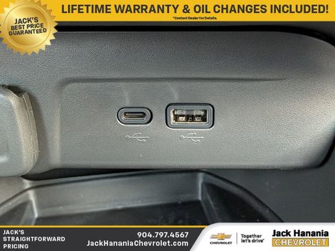 New 2026 Chevrolet Trax RS w/ Sunroof Package FWD image 24