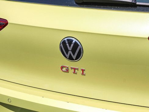 Used 2023 Volkswagen GTI 40th Anniversary Edition FWD image 10