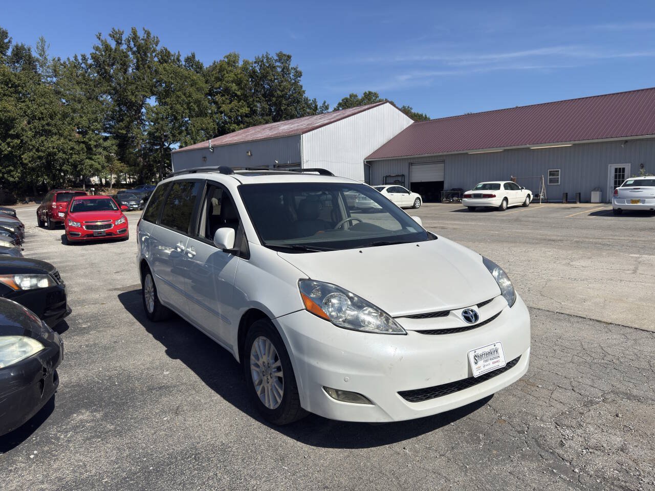 Used 2009 Toyota Sienna FWD image 5