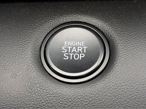 Certified 2025 Hyundai Elantra Sport FWD image 25