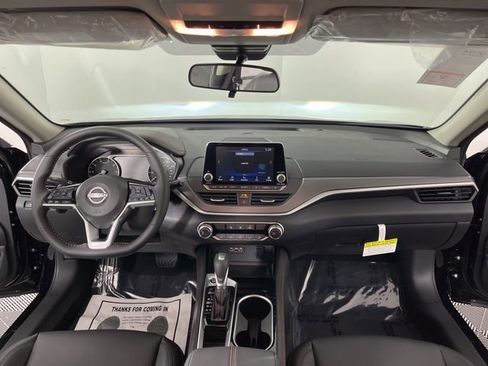 New 2025 Nissan Altima 2.5 SR image 41