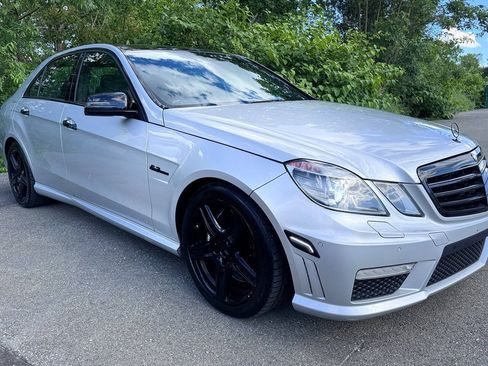 Used 2010 Mercedes-Benz E 63 AMG Sedan image 1