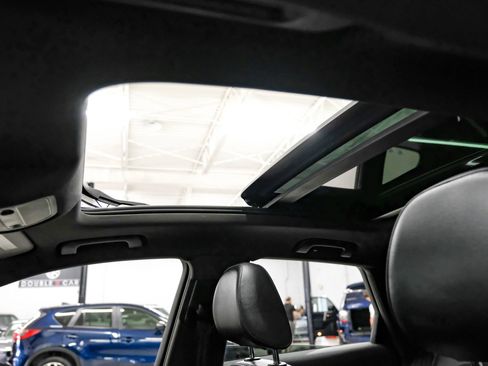 Used 2016 Audi Q3 2.0T Prestige w/ Prestige Package image 4