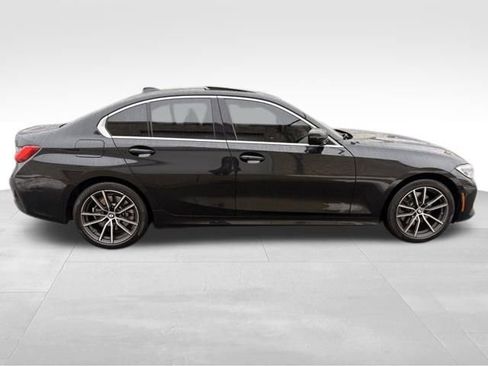 Used 2021 BMW 330i xDrive Sedan w/ Convenience Package image 4