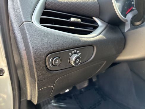 Used 2024 Chevrolet Malibu LT image 17