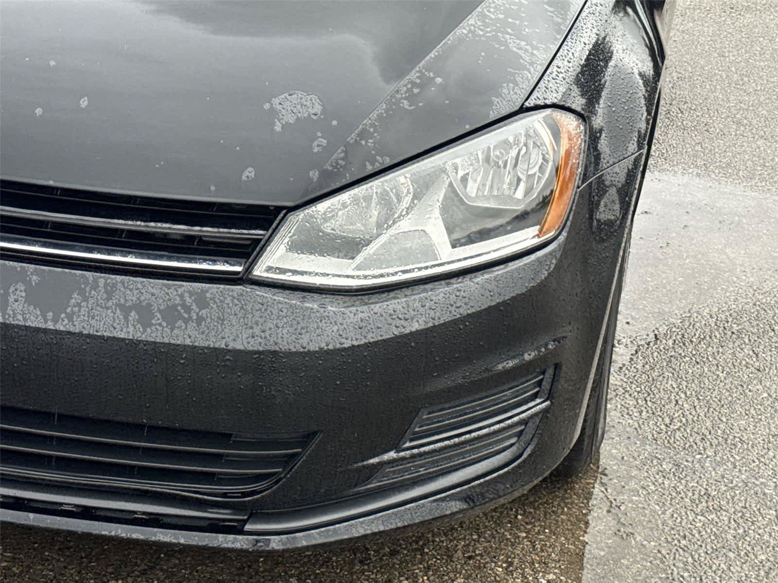 Used 2016 Volkswagen Golf S FWD image 9