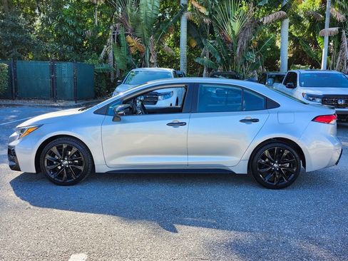 Used 2022 Toyota Corolla SE image 4