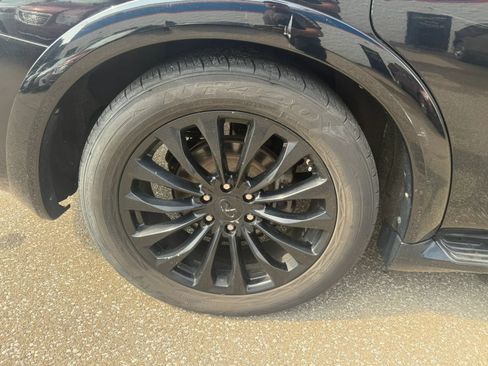 Used 2015 INFINITI QX80 4WD w/ 22" Wheel Package image 34