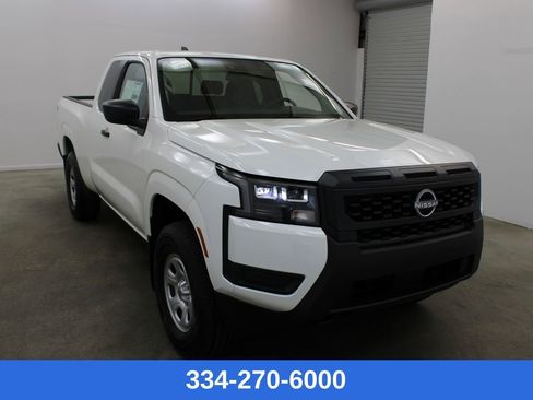 New 2026 Nissan Frontier S image 5