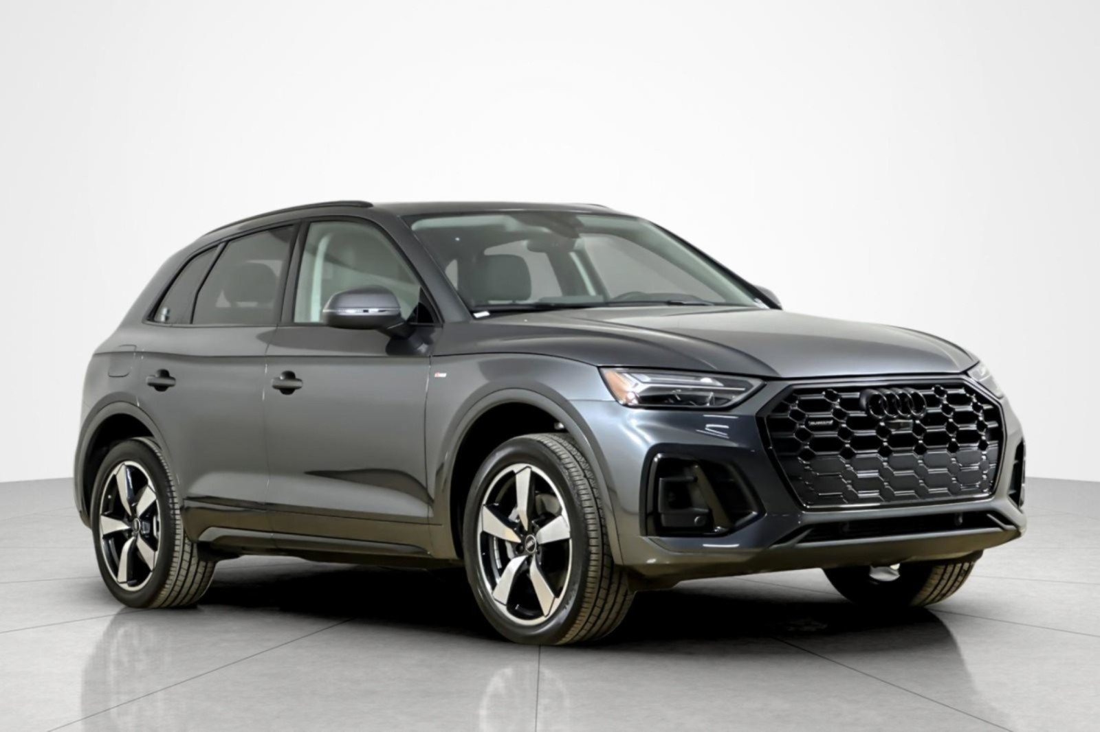 Used 2023 Audi Q5 2.0T Premium Plus w/ Premium Plus Package AWD/4WD image 7