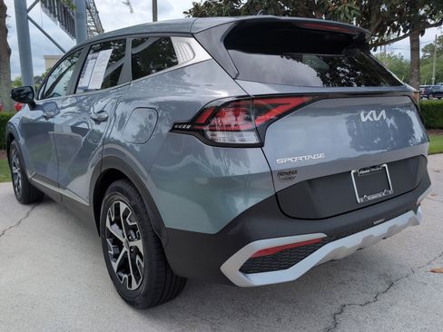 Used 2023 Kia Sportage EX FWD image 8