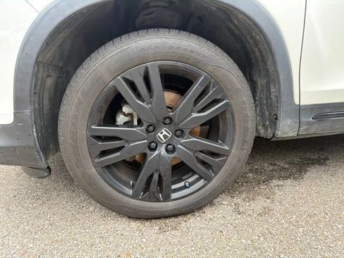Used 2021 Honda Pilot Black Edition image 3