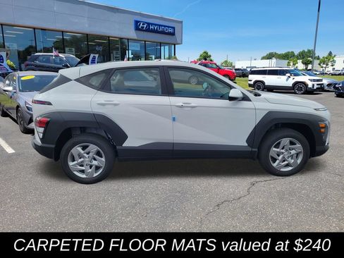 New 2026 Hyundai Kona SE AWD/4WD image 2