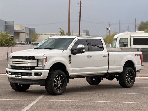 Used 2017 Ford F350 Platinum w/ Platinum Ultimate Package AWD/4WD image 8
