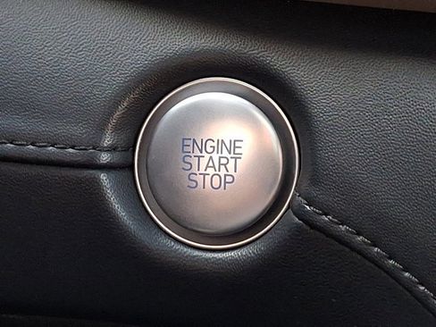 Certified 2023 Hyundai Santa Fe Limited image 24